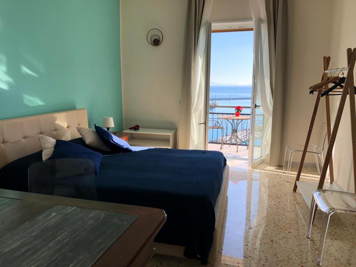 Casa Sul Mare Bed & Breakfast Salerno Exterior photo